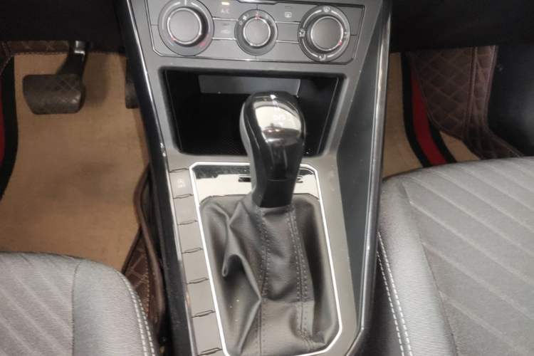 Used Volkswagen Lavida 2025 New Sharp 1.5L Outstanding New Edition Gear Lever