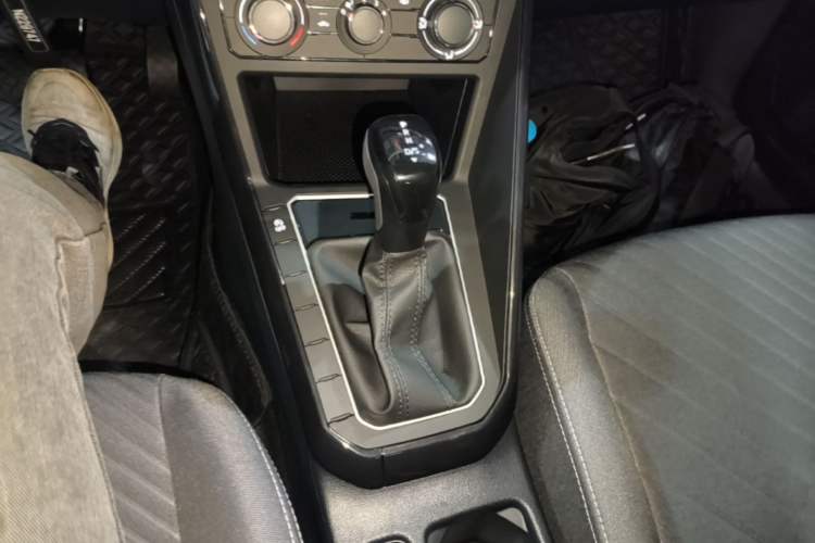 Used Volkswagen Lavida 2025 New Sharp 1.5L Outstanding New Edition Gear Lever
