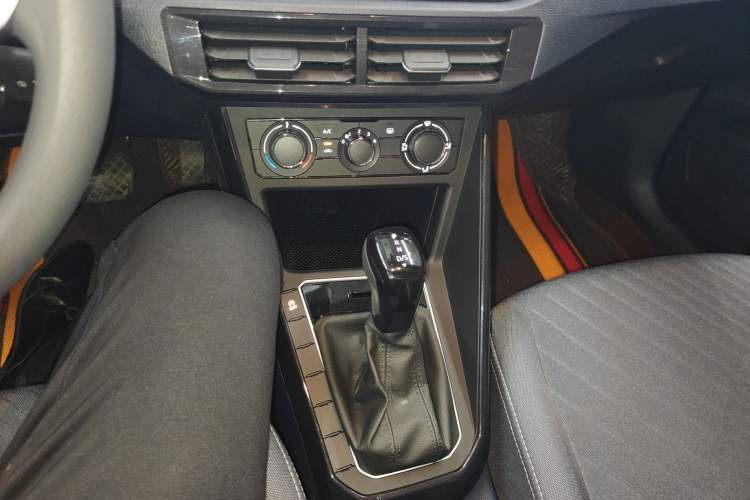 Used Volkswagen Lavida 2025 New Sharp 1.5L Outstanding New Edition Gear Lever