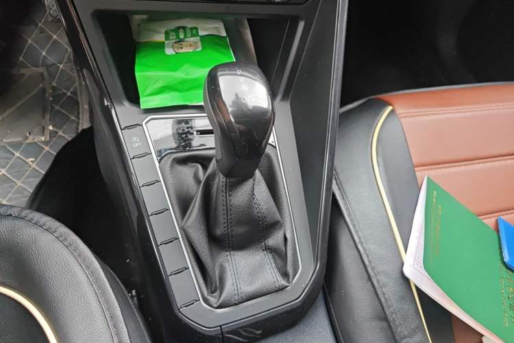 Used Volkswagen Lavida 2025 New Sharp 1.5L Outstanding New Edition Gear Lever