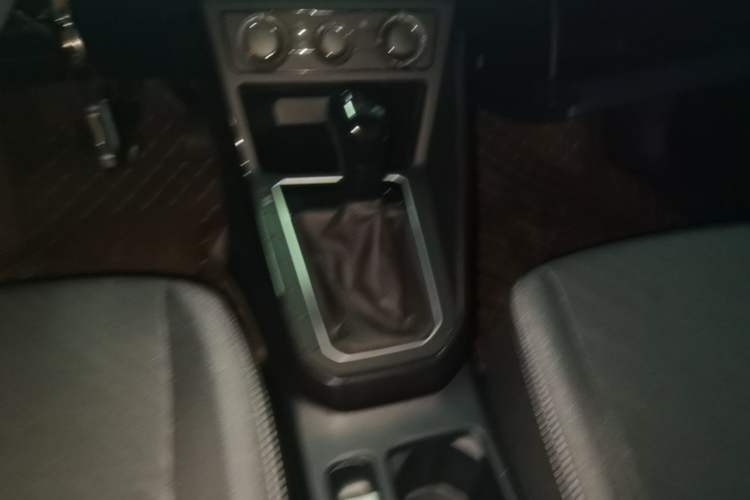 Used Volkswagen Lavida 2025 New Sharp 1.5L Outstanding New Edition Gear Lever