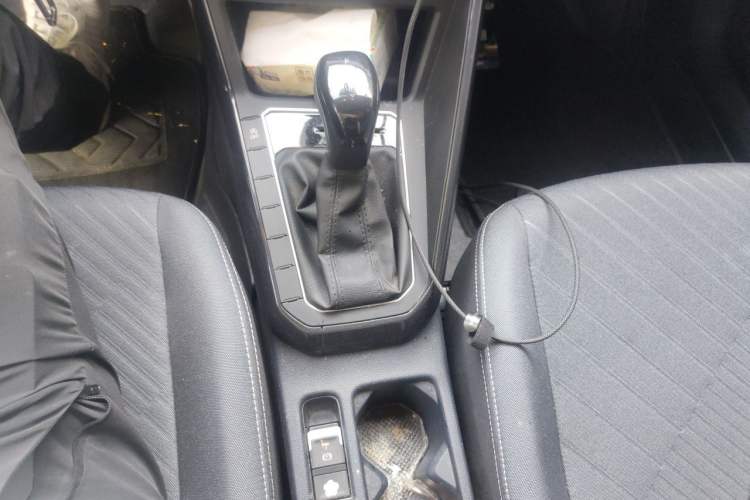 Used Volkswagen Lavida 2025 New Sharp 1.5L Outstanding New Edition Gear Lever