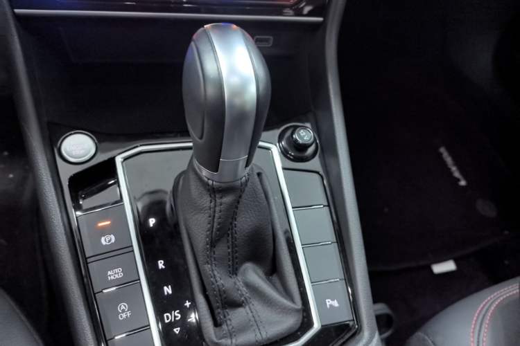 Used Volkswagen Lavida 2025 New Sharp 1.5L Outstanding New Vision Edition Gear Lever
