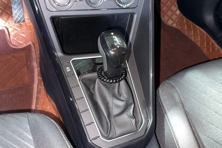 Used Volkswagen Lavida 2025 New Sharp 1.5L Outstanding New Edition Gear Lever