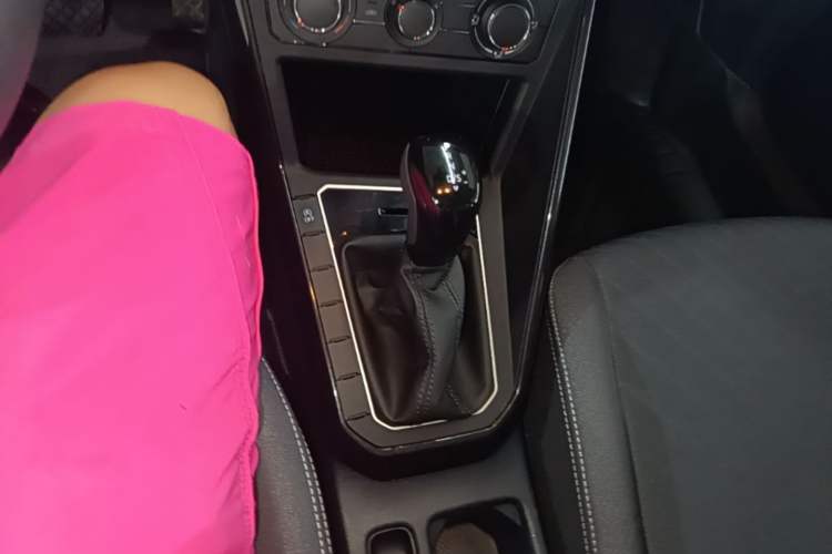 Used Volkswagen Lavida 2025 New Sharp 1.5L Outstanding New Edition Gear Lever