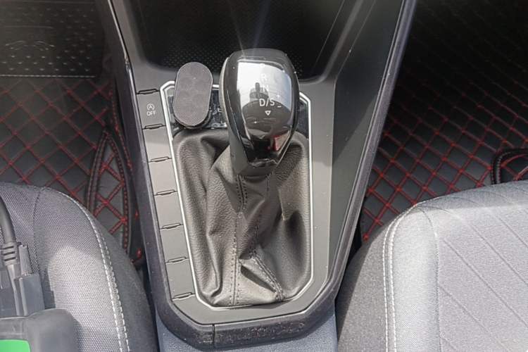 Used Volkswagen Lavida 2025 New Sharp 1.5L Outstanding New Edition Gear Lever