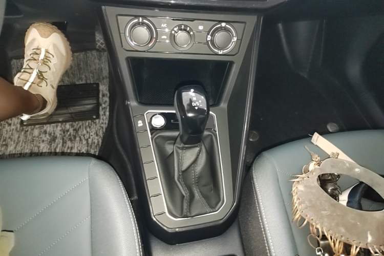 Used Volkswagen Lavida 2025 New Sharp 1.5L Outstanding New Vision Edition Gear Lever