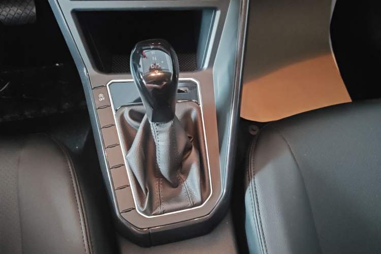 Used Volkswagen Lavida 2025 New Sharp 1.5L Outstanding New Edition Gear Lever