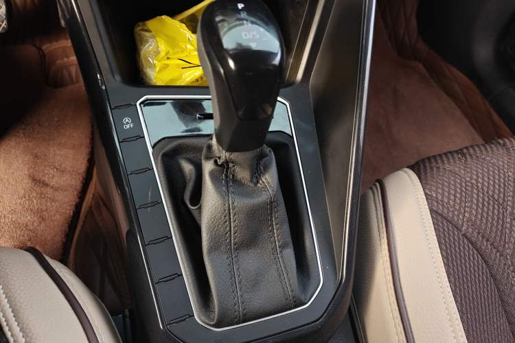 Used Volkswagen Lavida 2025 New Sharp 1.5L Outstanding New Edition Gear Lever
