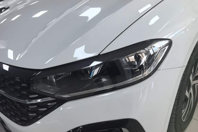 Used Volkswagen Lavida 2025 New Sharp 1.5L Outstanding New Vision Edition Left Front Headlight
