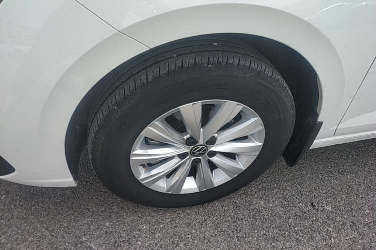Used Volkswagen Lavida 2025 New Sharp 1.5L Outstanding New Edition Left Front Wheel Hub