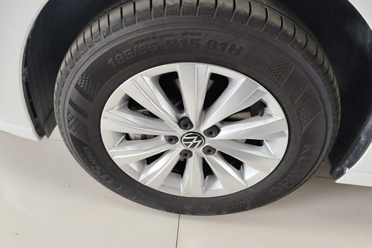 Used Volkswagen Lavida 2025 New Sharp 1.5L Outstanding New Edition Left Front Wheel Hub