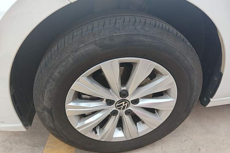 Used Volkswagen Lavida 2025 New Sharp 1.5L Outstanding New Edition Left Front Wheel Hub
