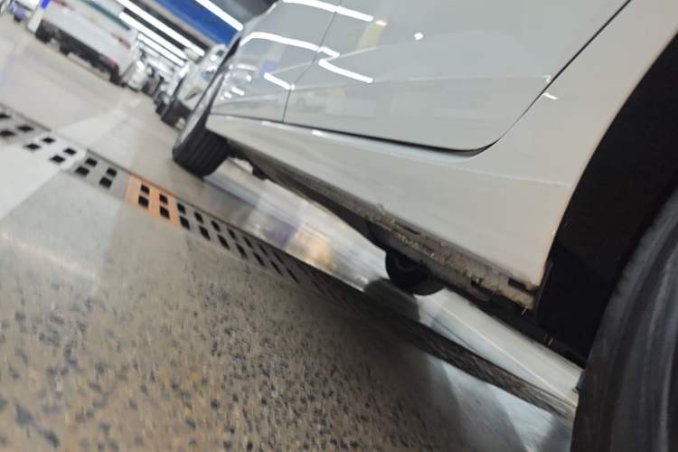 Used Volkswagen Lavida 2025 New Sharp 1.5L Outstanding New Edition Left Side Sill
