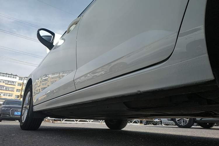 Used Volkswagen Lavida 2025 New Sharp 1.5L Outstanding New Edition Left Side Sill