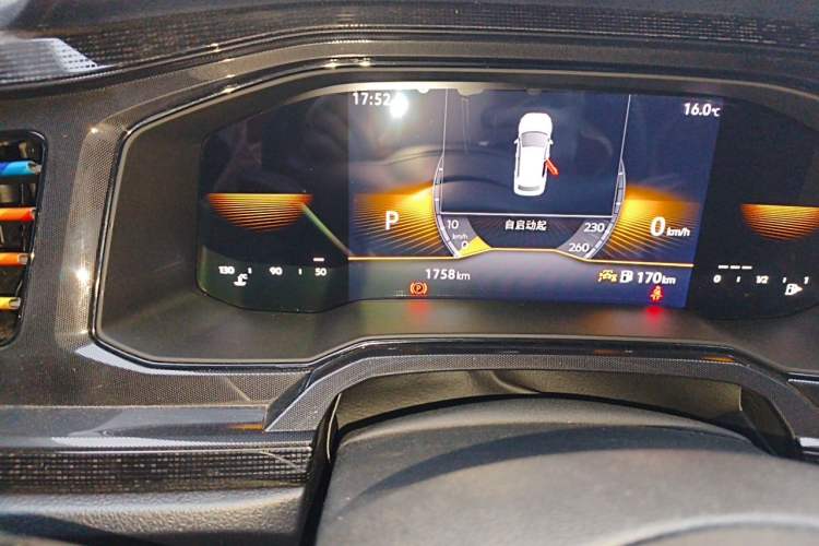 Used Volkswagen Lavida 2025 New Sharp 1.5L Outstanding New Edition Odometer Close Up