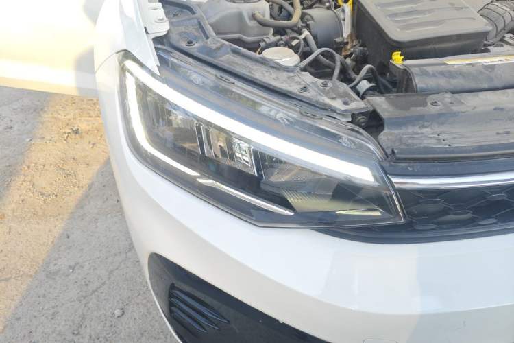 Used Volkswagen Lavida 2025 New Sharp 1.5L Outstanding New Edition Right Front Headlight