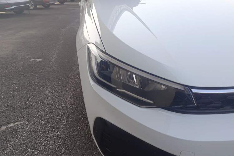 Used Volkswagen Lavida 2025 New Sharp 1.5L Outstanding New Edition Right Front Headlight