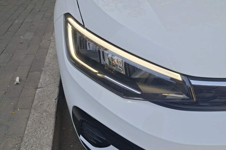 Used Volkswagen Lavida 2025 New Sharp 1.5L Outstanding New Edition Right Front Headlight