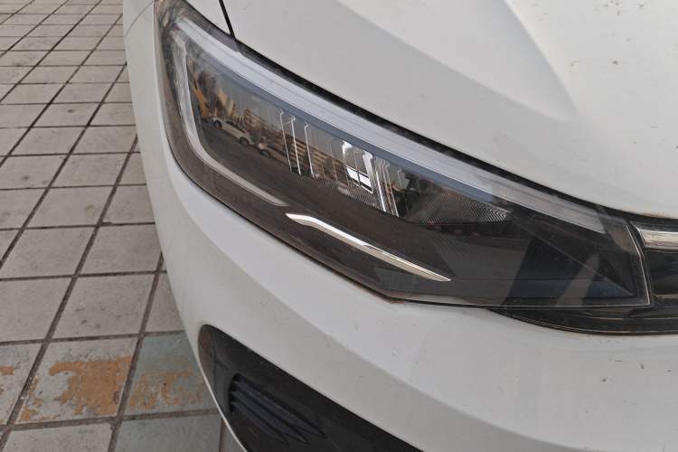Used Volkswagen Lavida 2025 New Sharp 1.5L Outstanding New Edition Right Front Headlight