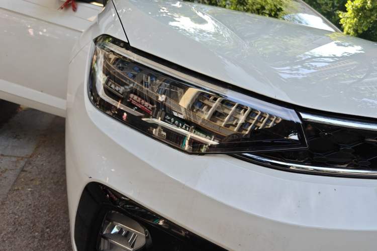 Used Volkswagen Lavida 2025 New Sharp 1.5L Outstanding New Vision Edition Right Front Headlight