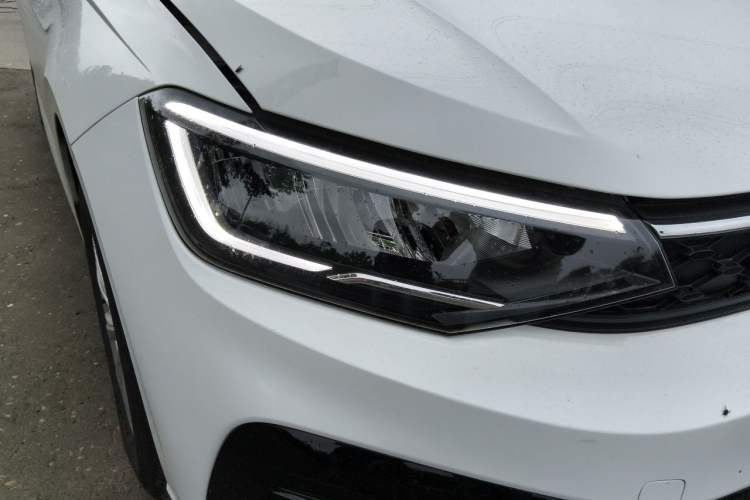 Used Volkswagen Lavida 2025 New Sharp 1.5L Outstanding New Edition Right Front Headlight