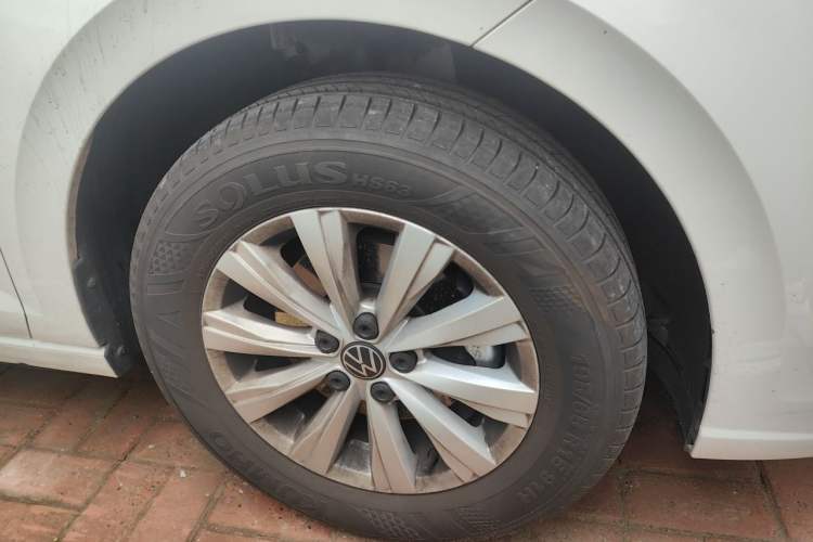 Used Volkswagen Lavida 2025 New Sharp 1.5L Outstanding New Edition Right Front Wheel Hub