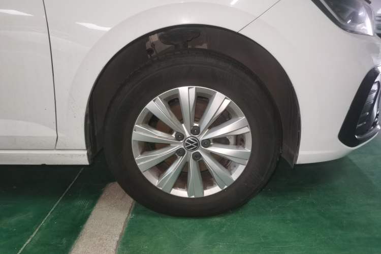 Used Volkswagen Lavida 2025 New Sharp 1.5L Outstanding New Edition Right Front Wheel Hub