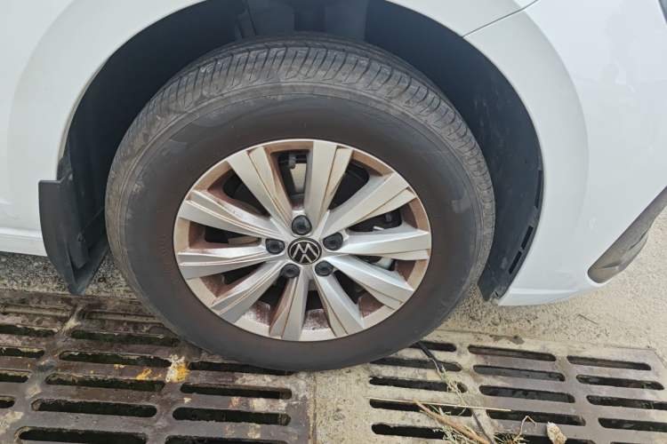 Used Volkswagen Lavida 2025 New Sharp 1.5L Outstanding New Edition Right Front Wheel Hub