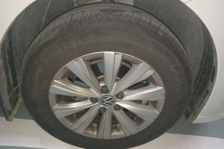 Used Volkswagen Lavida 2025 New Sharp 1.5L Outstanding New Edition Right Front Wheel Hub