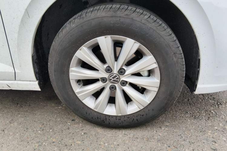 Used Volkswagen Lavida 2025 New Sharp 1.5L Outstanding New Edition Right Front Wheel Hub