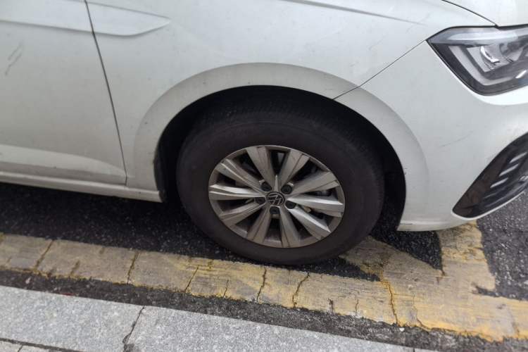 Used Volkswagen Lavida 2025 New Sharp 1.5L Outstanding New Edition Right Front Wheel Hub