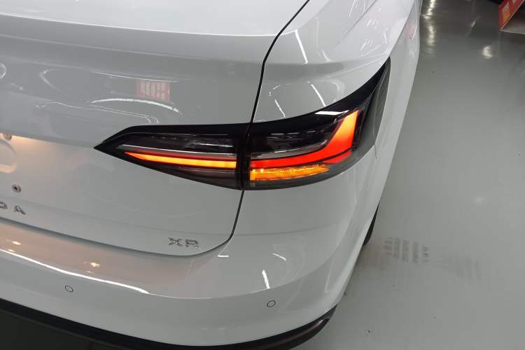 Used Volkswagen Lavida 2025 New Sharp 1.5L Outstanding New Edition Right Rear Taillight