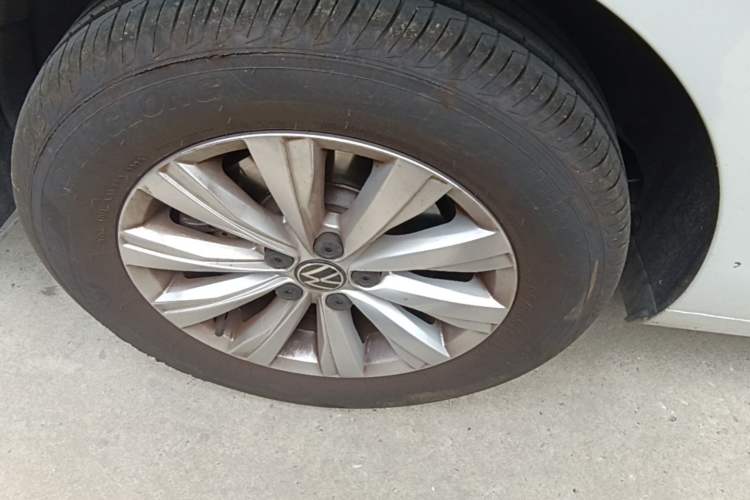 Used Volkswagen Lavida 2025 New Sharp 1.5L Outstanding New Edition Right Rear Wheel Hub