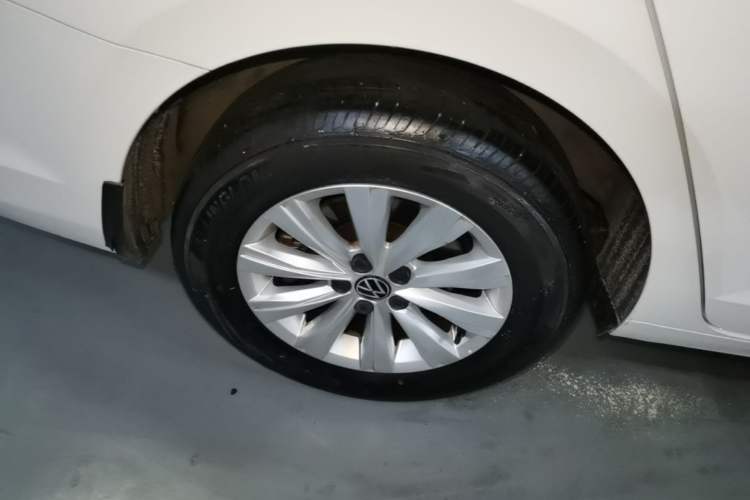 Used Volkswagen Lavida 2025 New Sharp 1.5L Outstanding New Edition Right Rear Wheel Hub