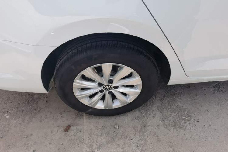 Used Volkswagen Lavida 2025 New Sharp 1.5L Outstanding New Edition Right Rear Wheel Hub