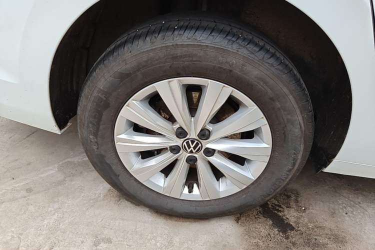 Used Volkswagen Lavida 2025 New Sharp 1.5L Outstanding New Edition Right Rear Wheel Hub