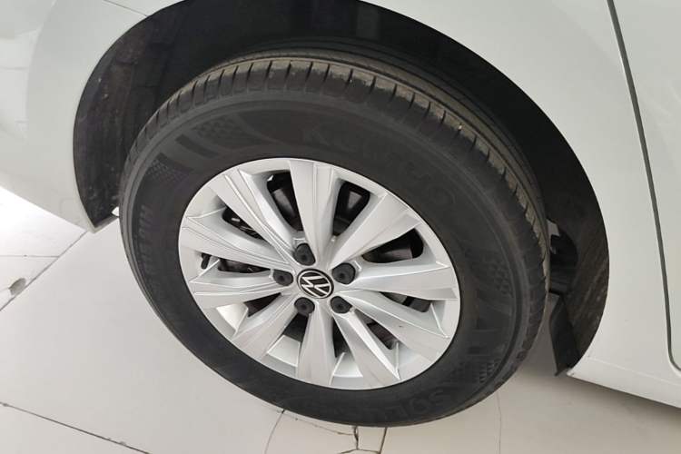 Used Volkswagen Lavida 2025 New Sharp 1.5L Outstanding New Edition Right Rear Wheel Hub