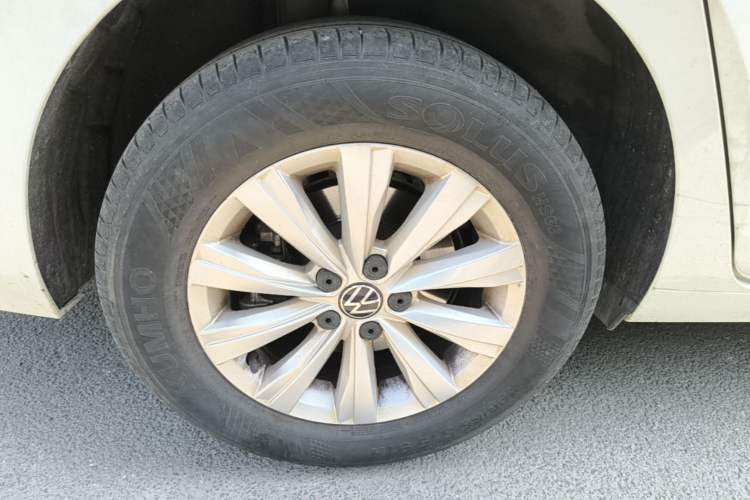 Used Volkswagen Lavida 2025 New Sharp 1.5L Outstanding New Edition Right Rear Wheel Hub