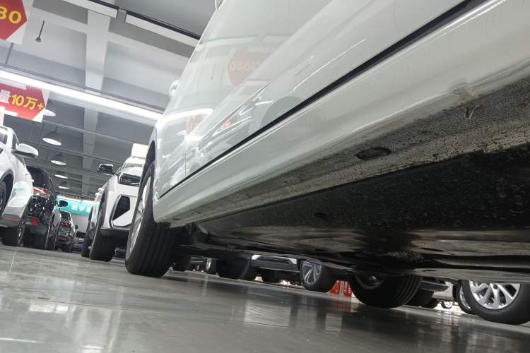 Used Volkswagen Lavida 2025 New Sharp 1.5L Outstanding New Edition Right Side Sill