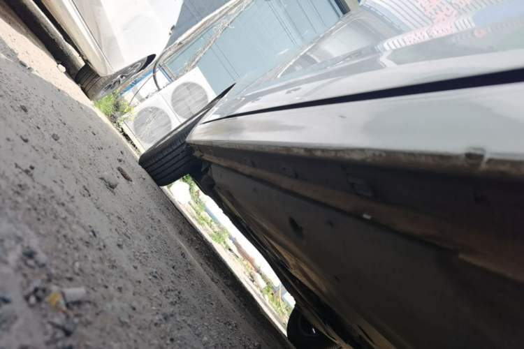 Used Volkswagen Lavida 2025 New Sharp 1.5L Outstanding New Edition Right Side Sill