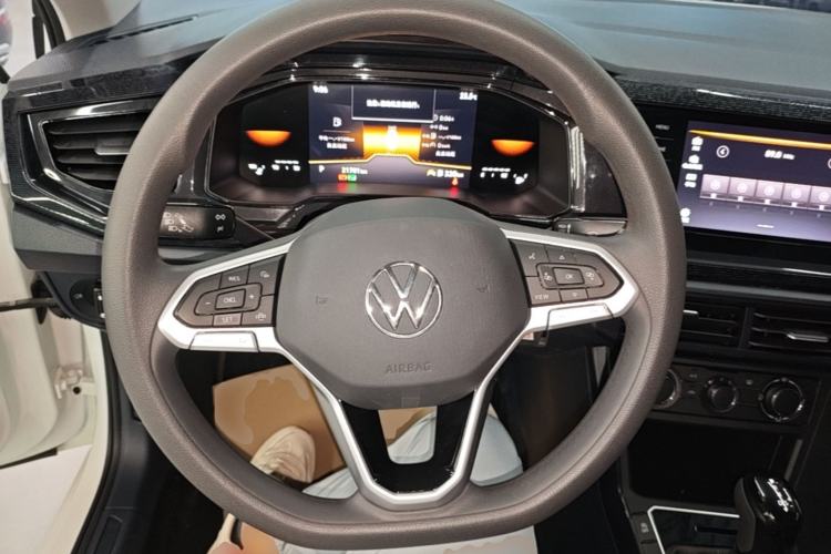 Used Volkswagen Lavida 2025 New Sharp 1.5L Outstanding New Edition Steering Wheel