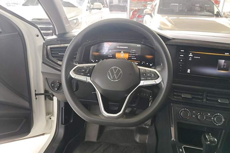 Used Volkswagen Lavida 2025 New Sharp 1.5L Outstanding New Edition Steering Wheel