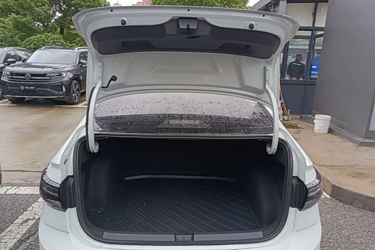 Used Volkswagen Lavida 2025 New Sharp 1.5L Outstanding New Vision Edition Trunk