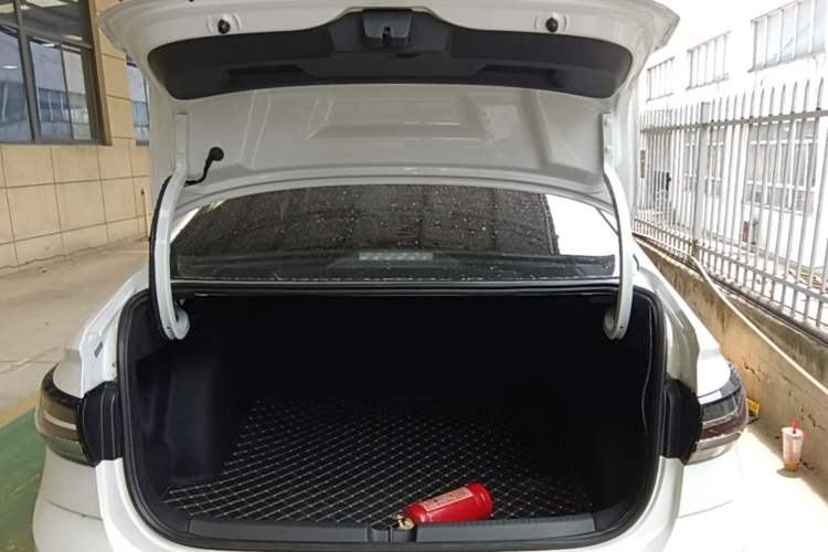 Used Volkswagen Lavida 2025 New Sharp 1.5L Outstanding New Edition Trunk