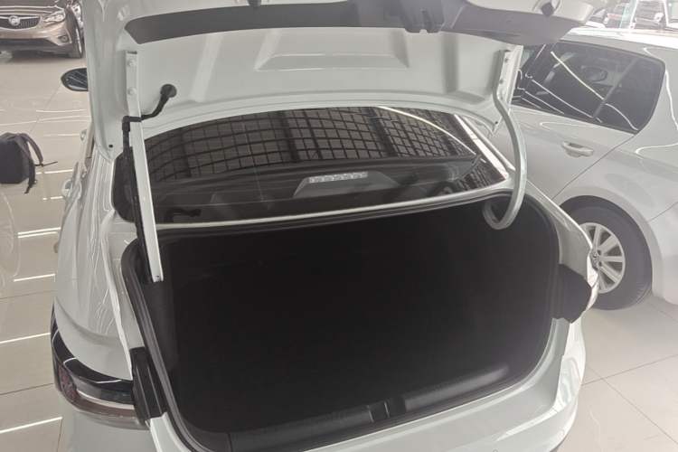 Used Volkswagen Lavida 2025 New Sharp 1.5L Outstanding New Edition Trunk