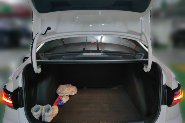 Used Volkswagen Lavida 2025 New Sharp 1.5L Outstanding New Edition Trunk