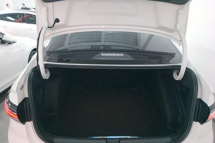 Used Volkswagen Lavida 2025 New Sharp 1.5L Outstanding New Edition Trunk