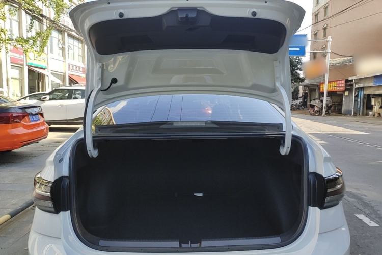 Used Volkswagen Lavida 2025 New Sharp 1.5L Outstanding New Vision Edition Trunk