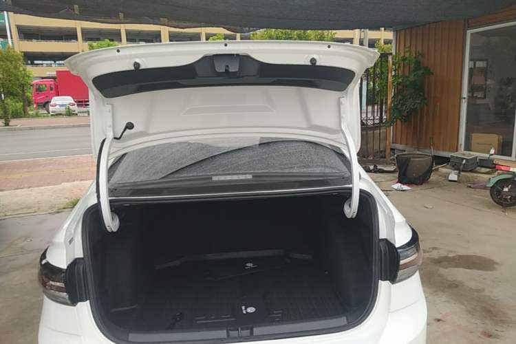 Used Volkswagen Lavida 2025 New Sharp 1.5L Outstanding New Edition Trunk